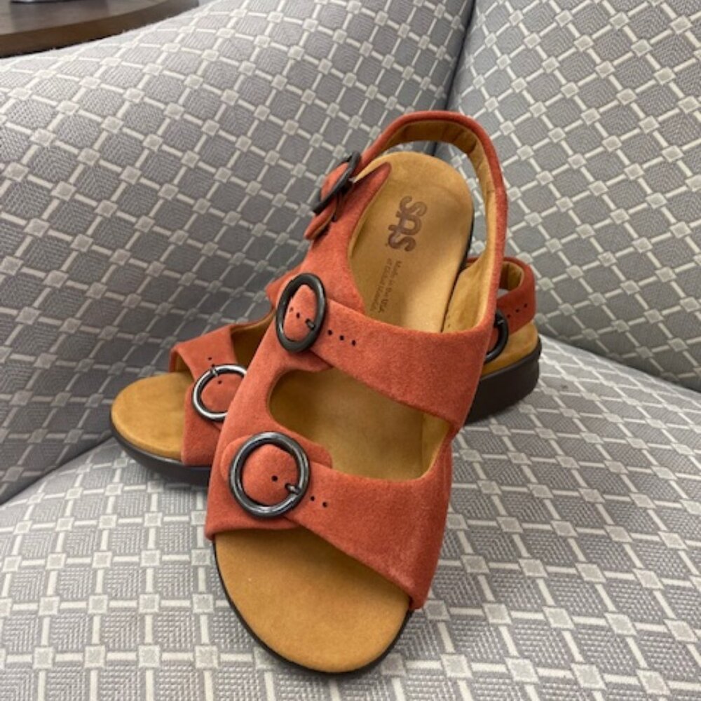 SAS Relaxed Walking Sandal in Rust - Size 9